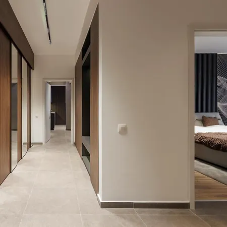 Mandala Designer With Free Private Parking, Near Mall Coresi Brasov