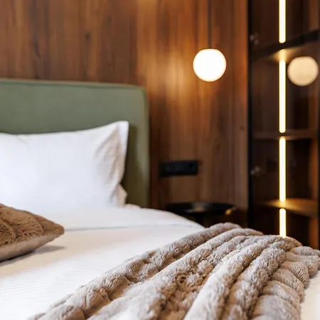 Mandala Designer With Free Private Parking, Near Mall Coresi * Brasov